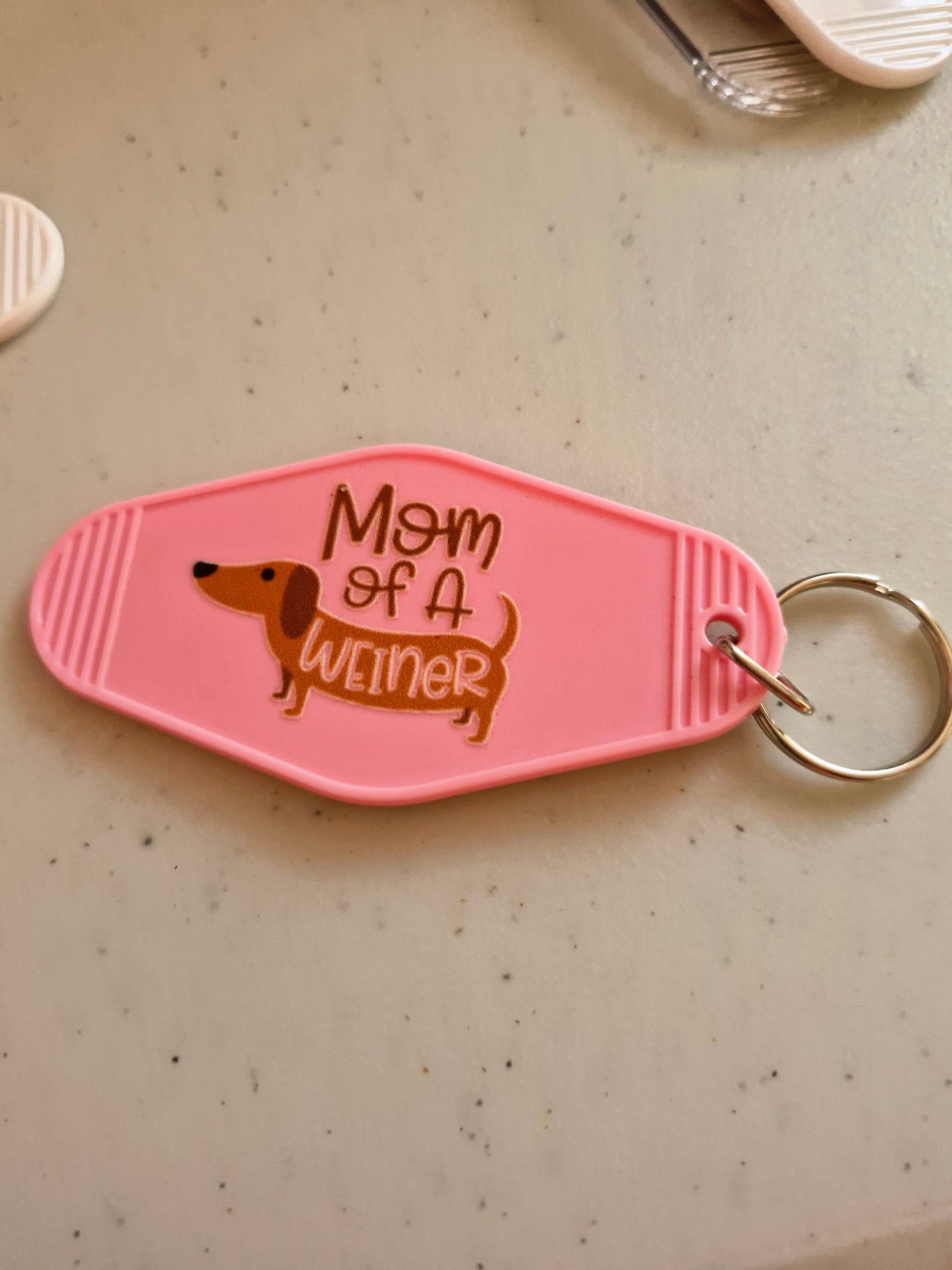 Mom of a Weiner Sleutelhanger - Cadeau voor Hondenliefhebbers