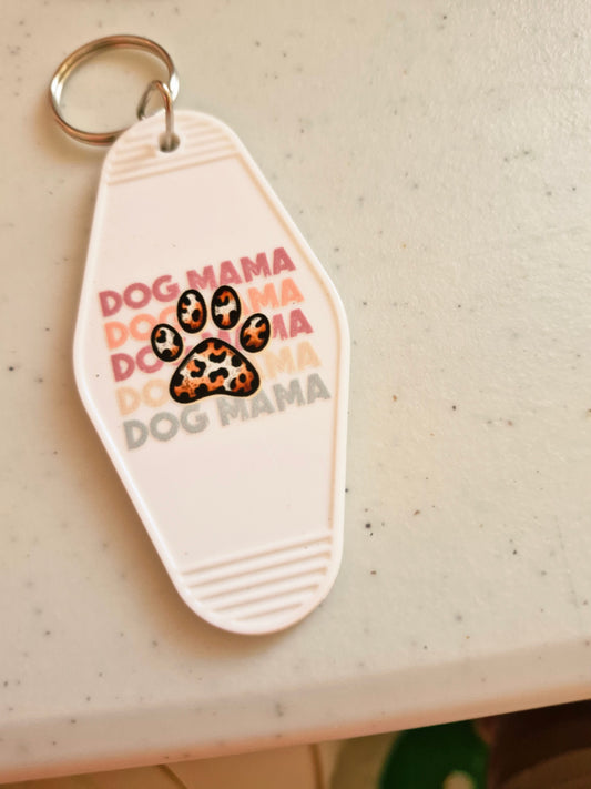Dog Mama Leopard Sleutelhanger - Hondenpootje Print Cadeau voor Hondenliefhebbers