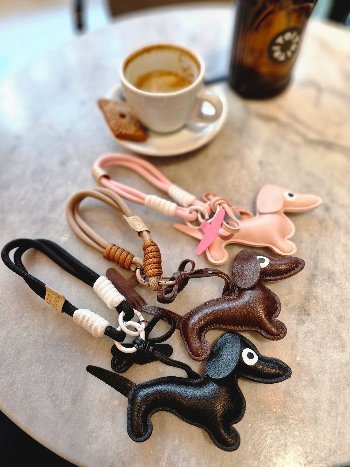 Teckel Sleutelhanger Bruin - Handtashanger & GSM Hanger voor Teckelliefhebbers