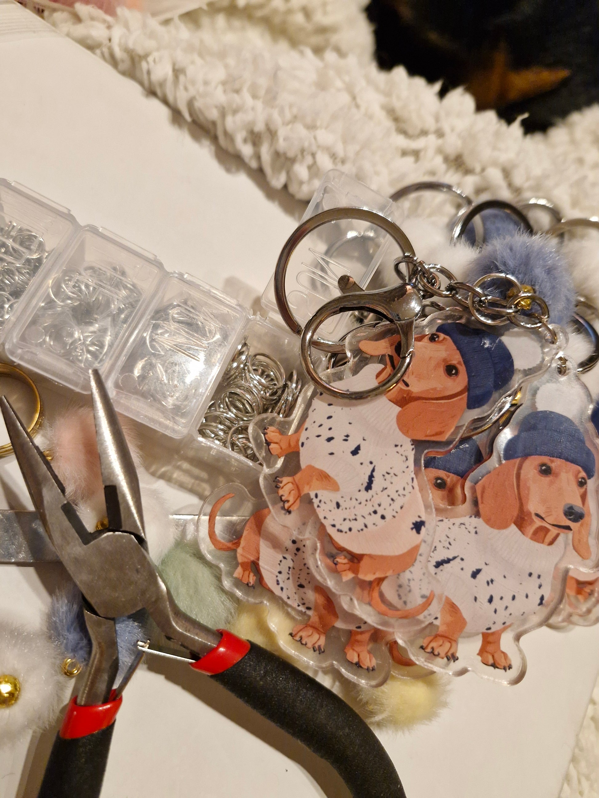 Mystery teckels - sleutelhanger Buddy - met pompon