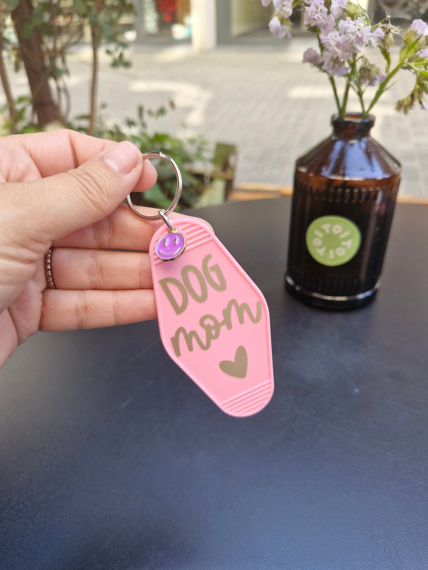 Dog Mom Motel Sleutelhanger - Retro Keychain