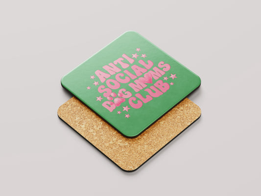 Anti Social Dog Moms Club Onderzetter - Grappig Cadeau voor Dog Moms - Roze Tekst op Groen