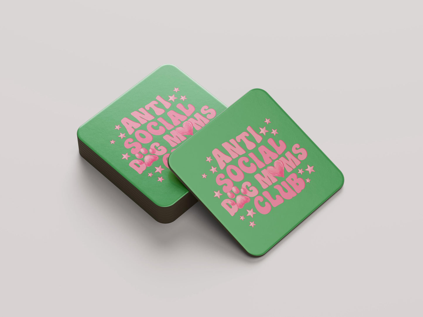 Anti Social Dog Moms Club Onderzetter - Grappig Cadeau voor Dog Moms - Roze Tekst op Groen