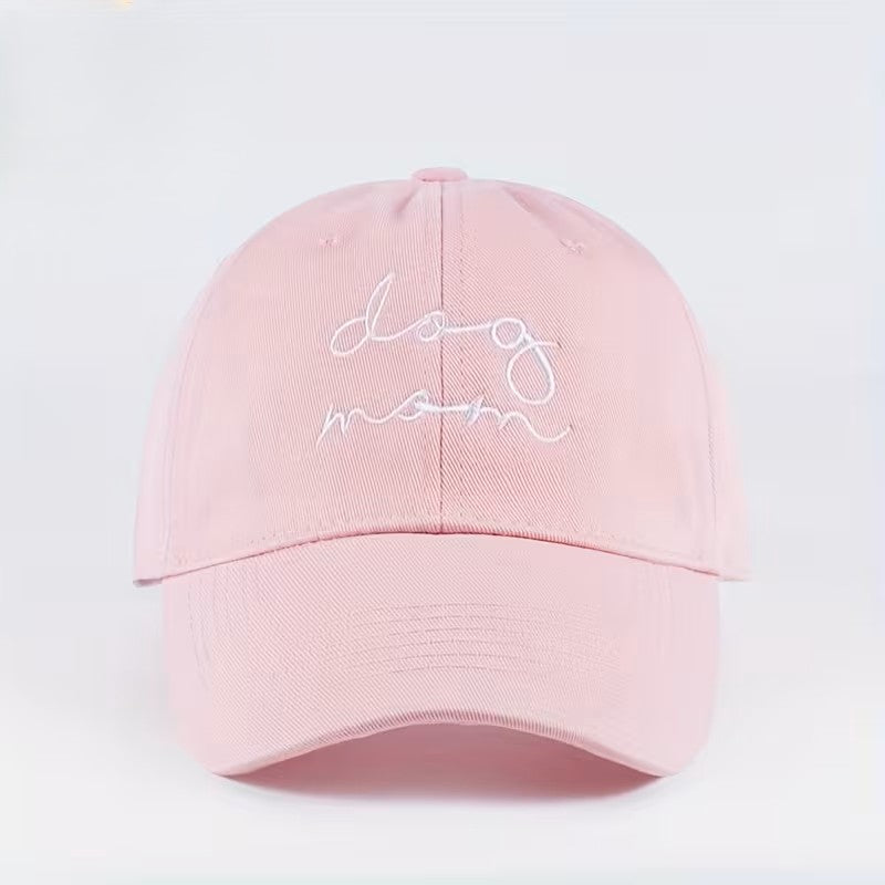roze pet met geborduurde tekst dog mom