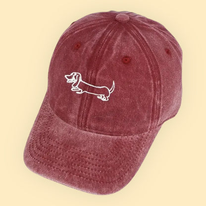 Bordeaux pet met geborduurde teckel