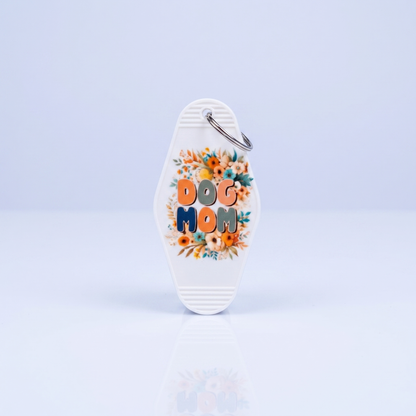 Dog Mom Boho Sleutelhanger - Witte Motel Keychain met Bloemenprint