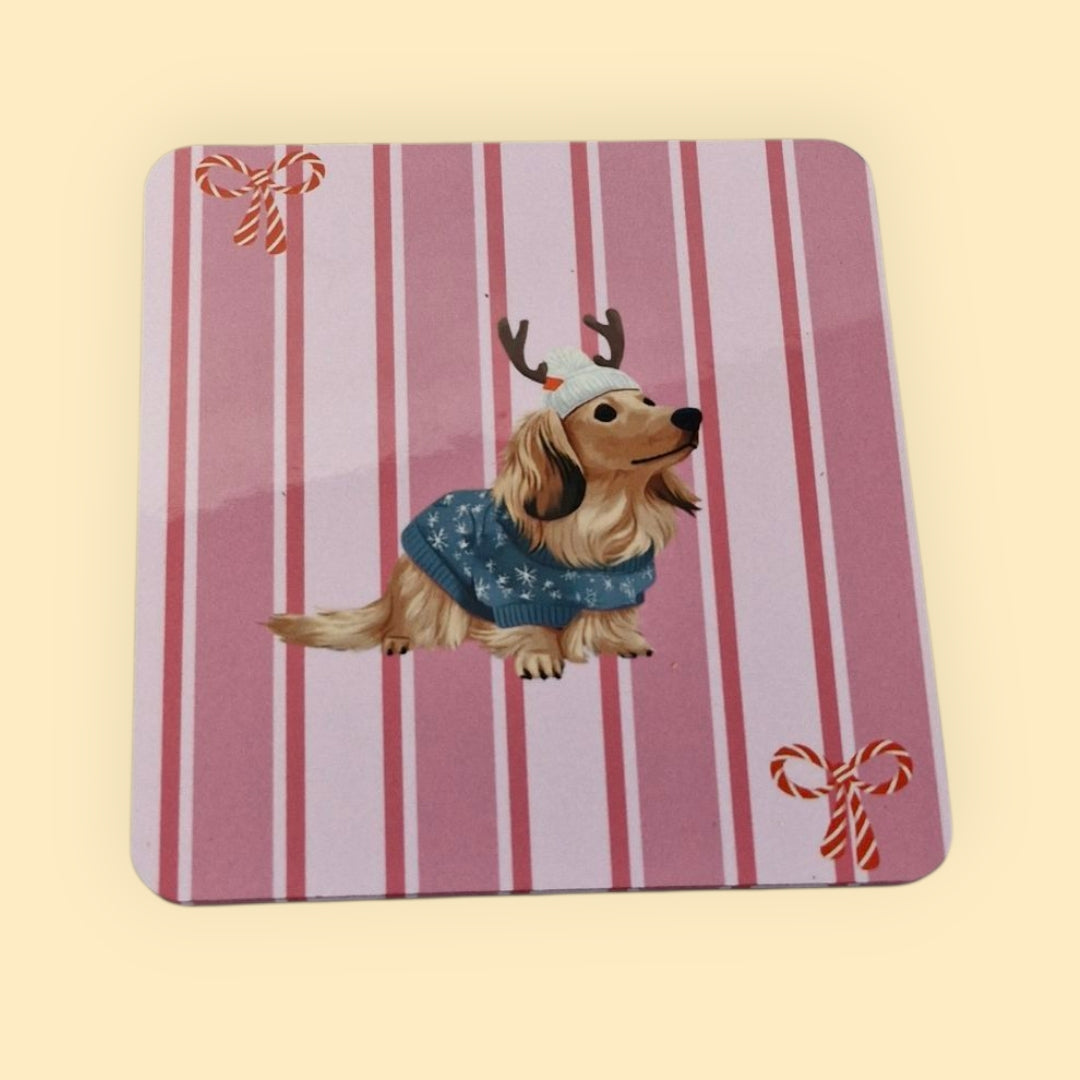 Kerst Onderzetter Roze Gestreept - Rudy Blonde Langharige Teckel met Strikjes