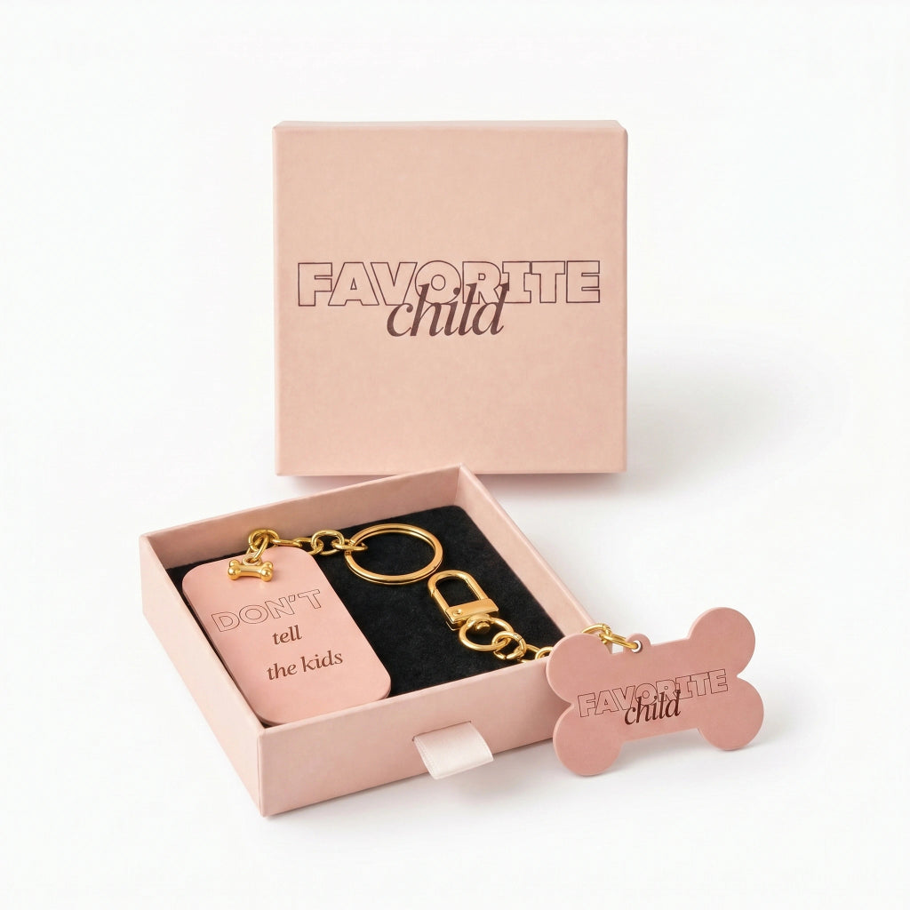 Dogtag en keychain voor dogmom en hond grappig met de tekst favorite child