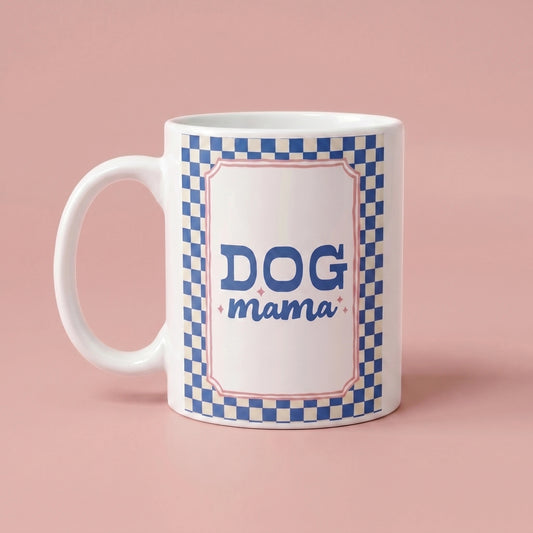 Teckels-Tales-Travels_Photoshoot_Dog-Mama-Mok-11oz-_-Blauw-_-Roze-Ruitjes-Keramische-Mok_Pastel