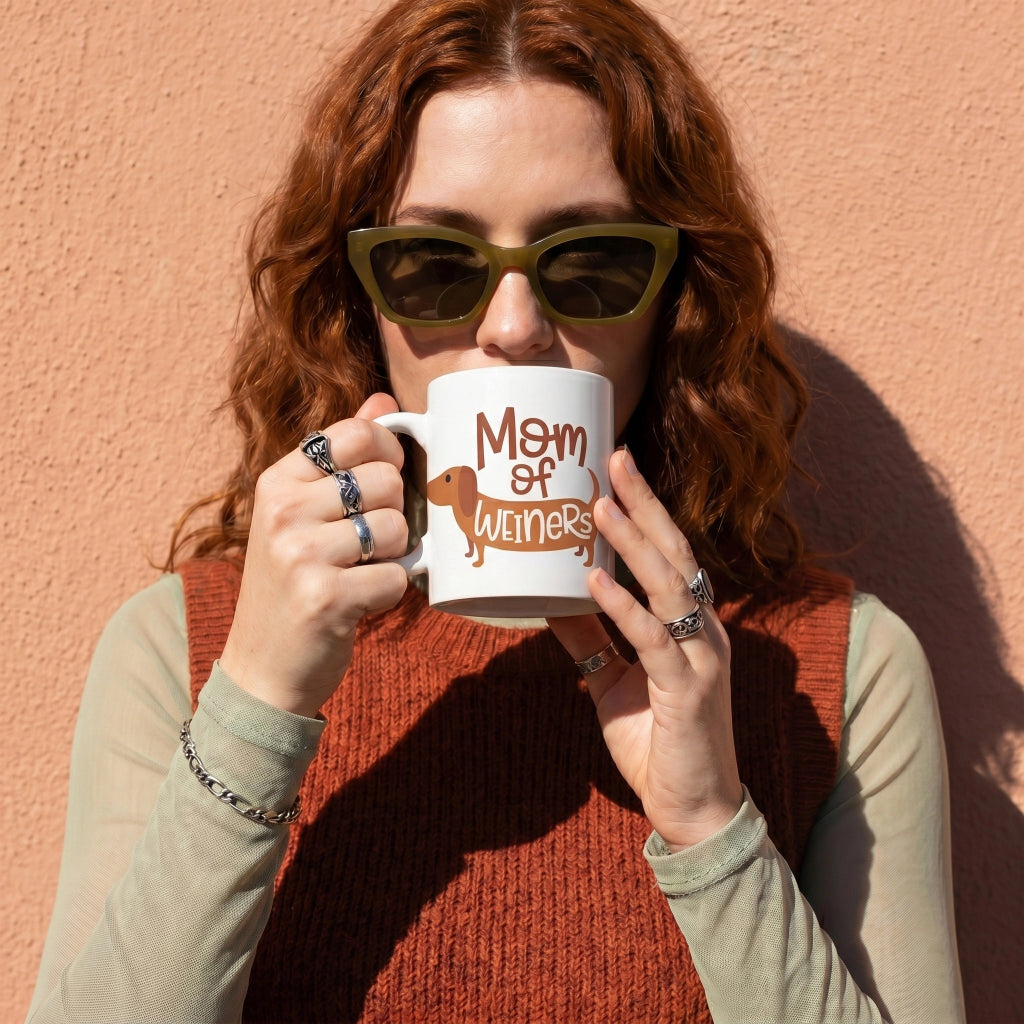 Teckels-Tales-Travels_Photoshoot_Mom-of-Weiners-Mok-11oz-Keramische-Teckel-Mok_Sunlit Portrait