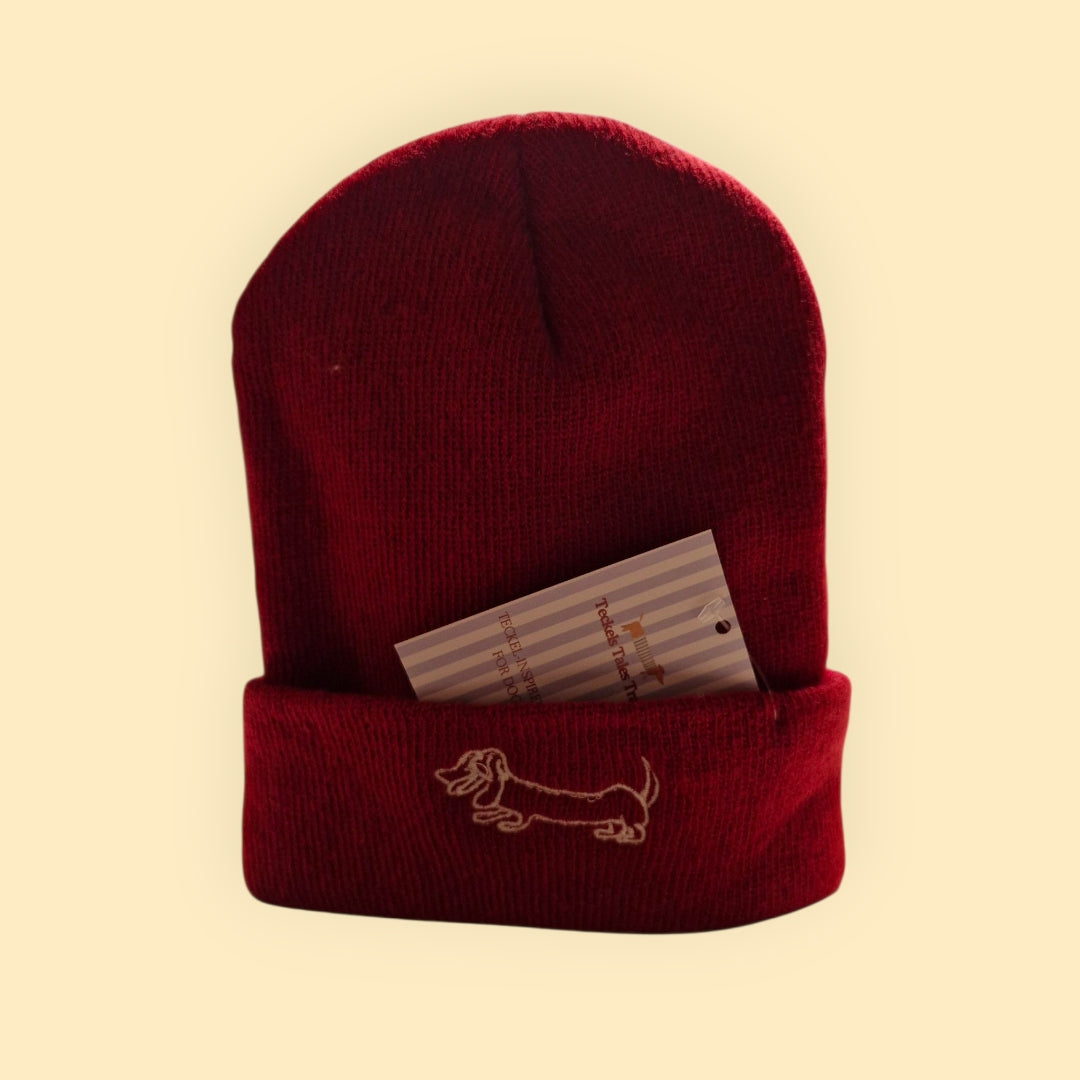 bordeaux muts met geborduurde teckel inline tekening