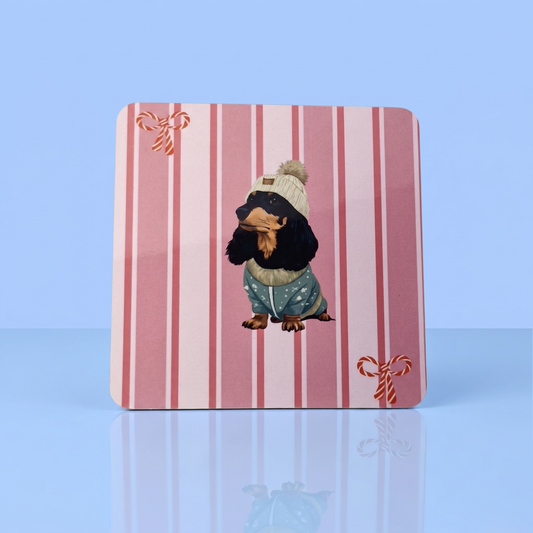 Roze gestreepte kerstonderzetter met black and tan langharige teckel, voor teckelliefhebbers