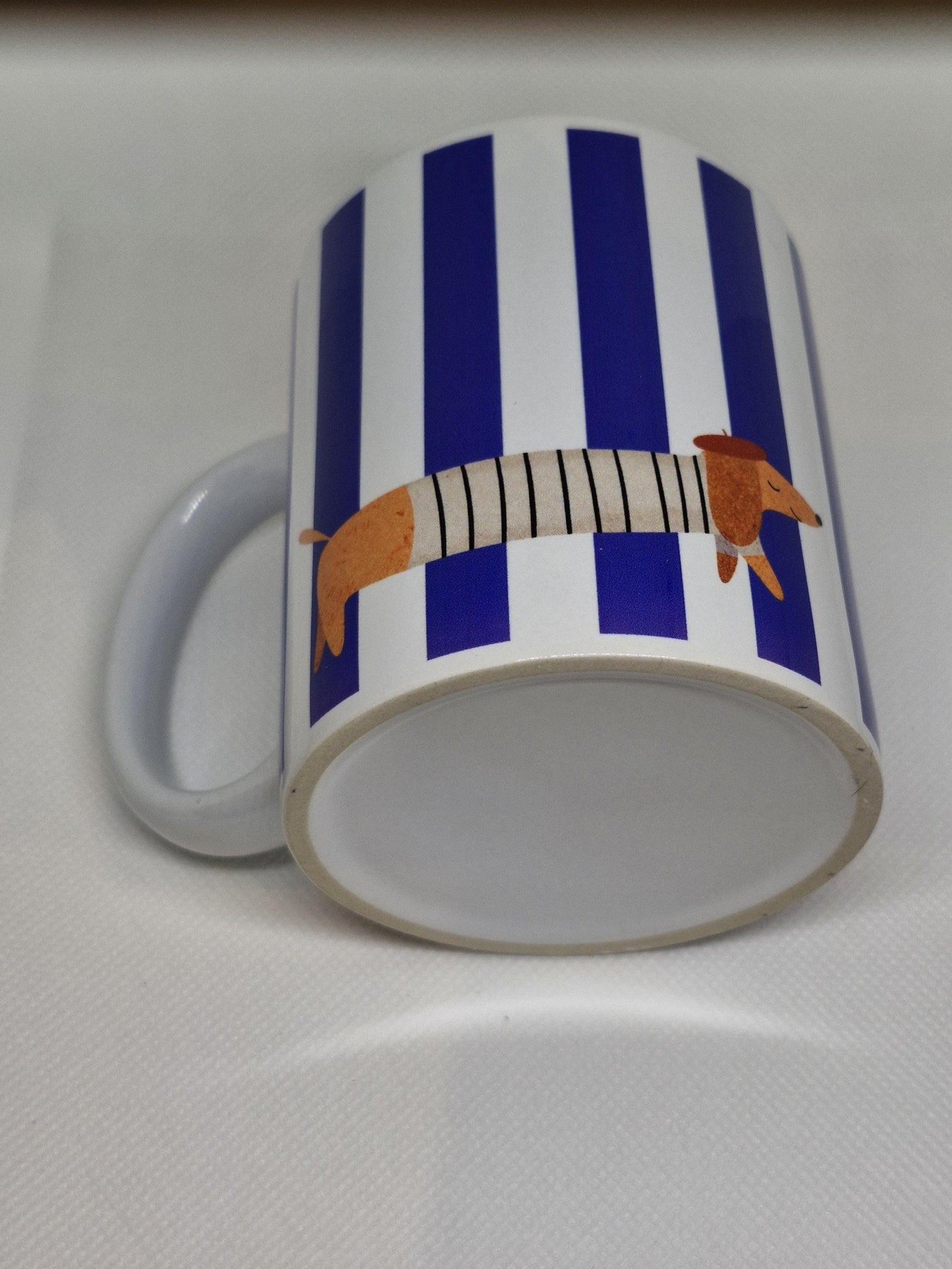 La Saucisse Parisienne Teckel Mok - Donkerblauwe Strepen Design