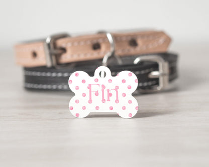 Gepersonaliseerde Hondenpenning - Roze Stippen | MDF Naamplaatje voor Hond of Kat