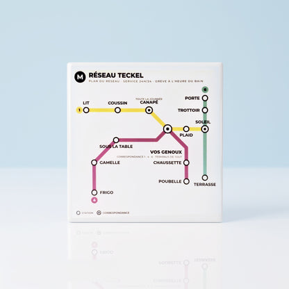 Keramisch teckel tegeltje Réseau Teckel met Parijse metrokaart op lichtblauwe achtergrond