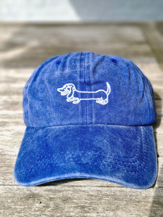 Pet met geborduurde teckel - chino katoen dad cap in verschillende kleuren